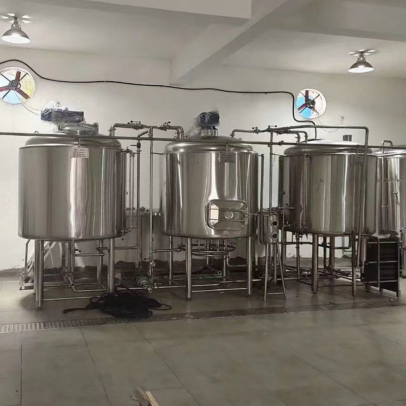 米易精酿啤酒设备厂—如何延长精酿啤酒设备的使用寿命